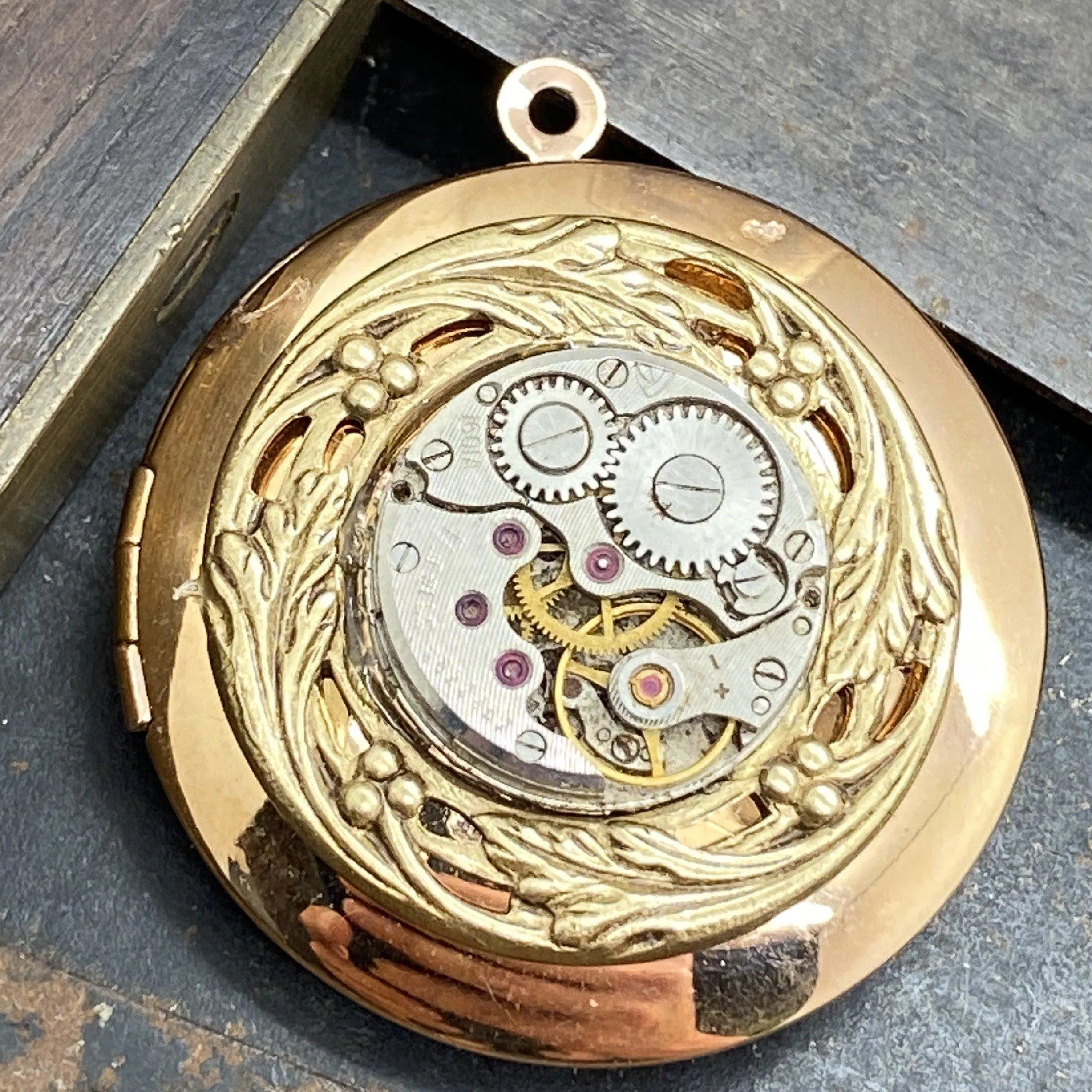 Adele, Round Filigree Steampunk Locket