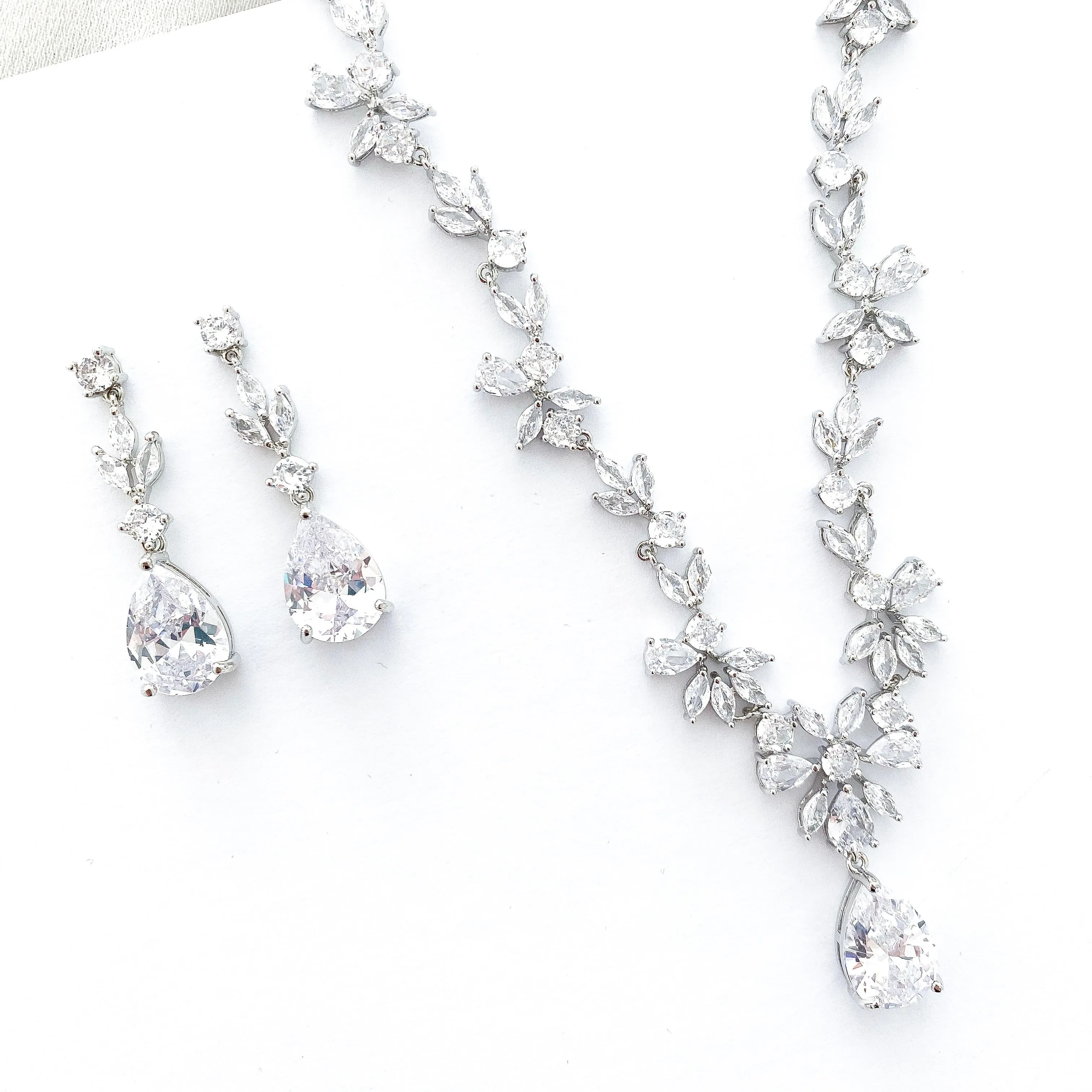 Always Crystal Flower Necklace and Earring Set