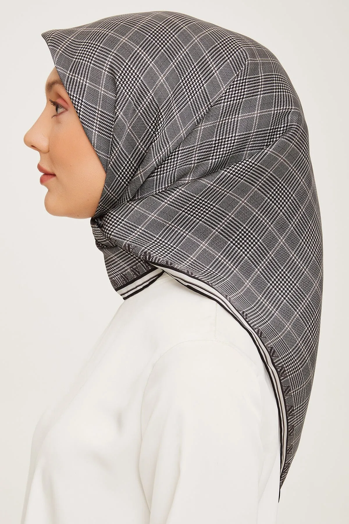 Armine Legian Women Silk Scarf #5