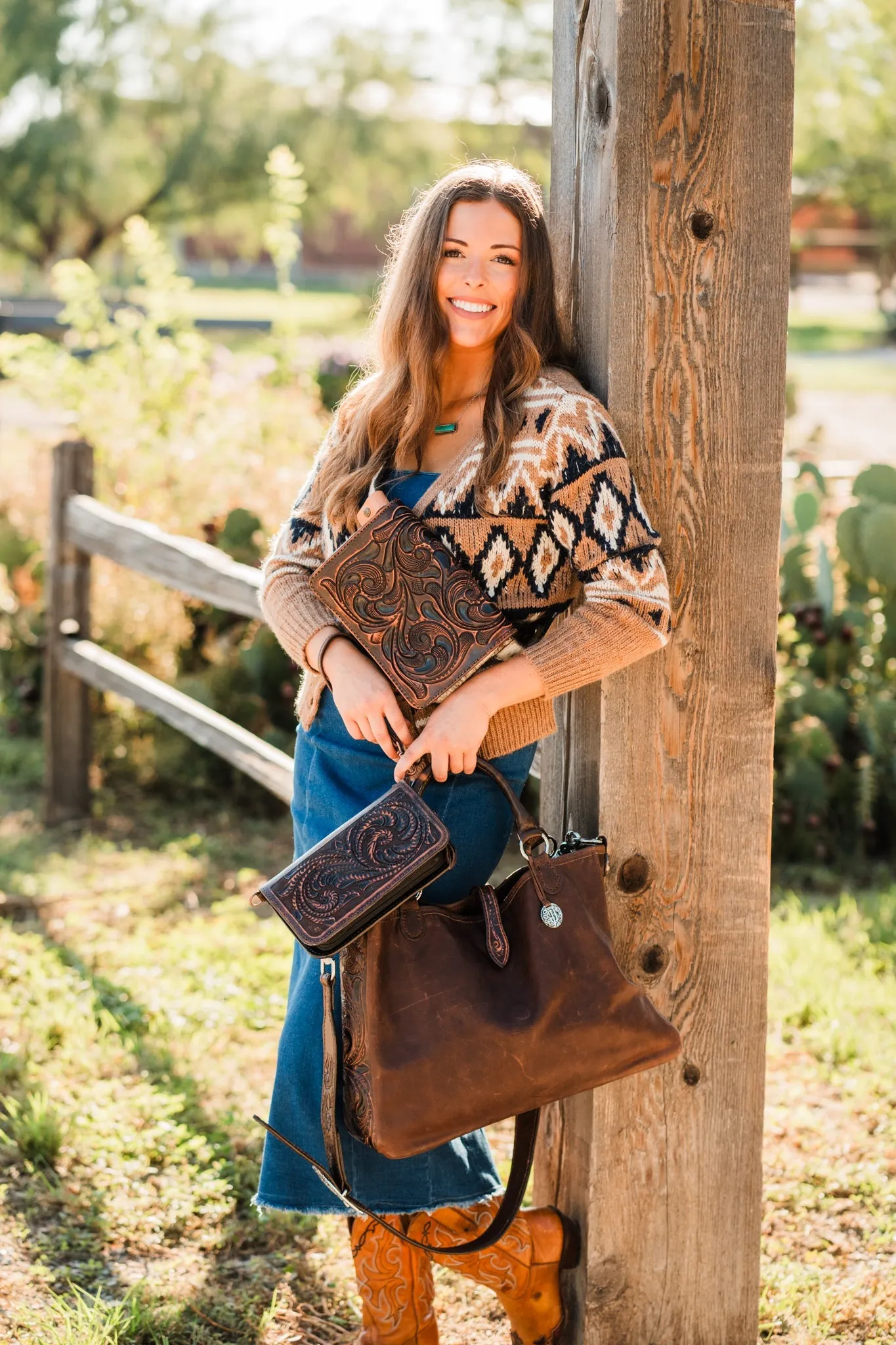 CVT03 - Chocolate Tooled Tote