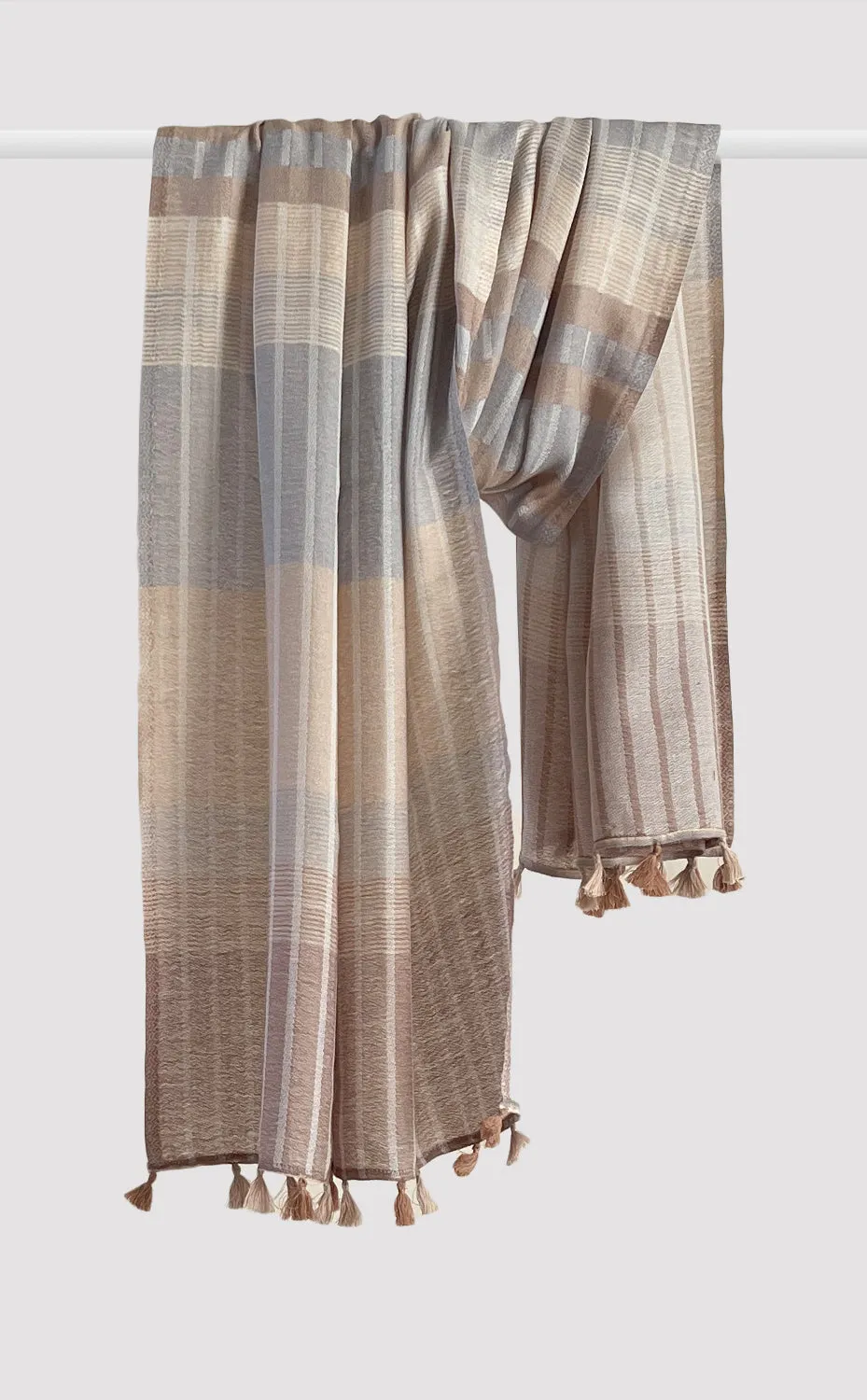 Hazelnut Tassels