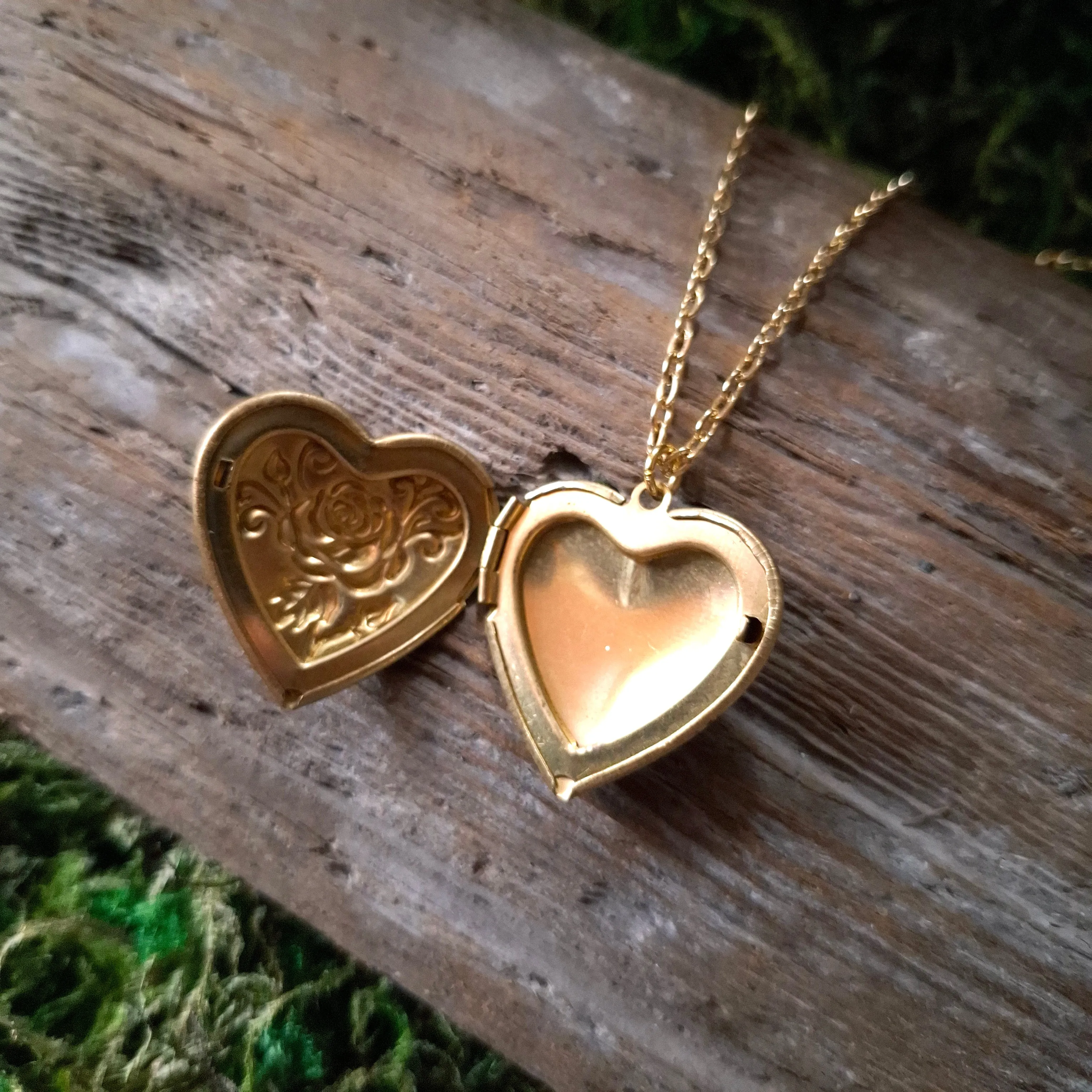 Heart-shaped Vintage Locket