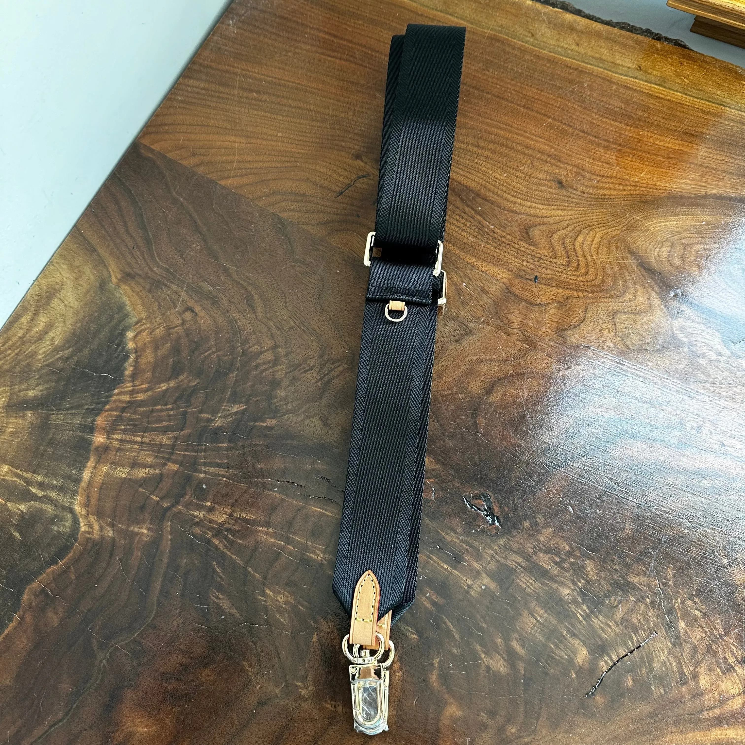 LV-LIKE Canvas Strap