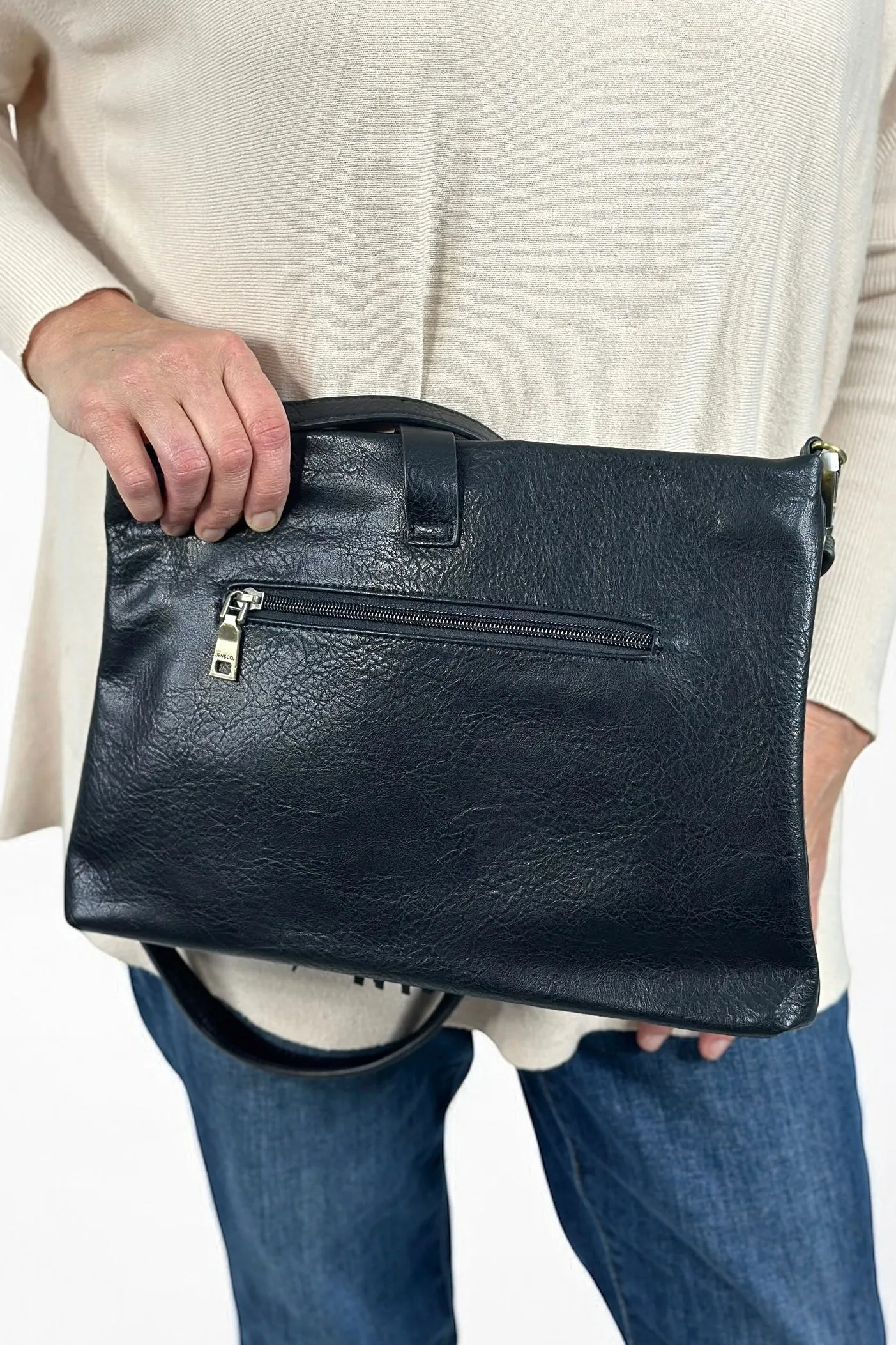 Marie Crossbody Grommet Detail
