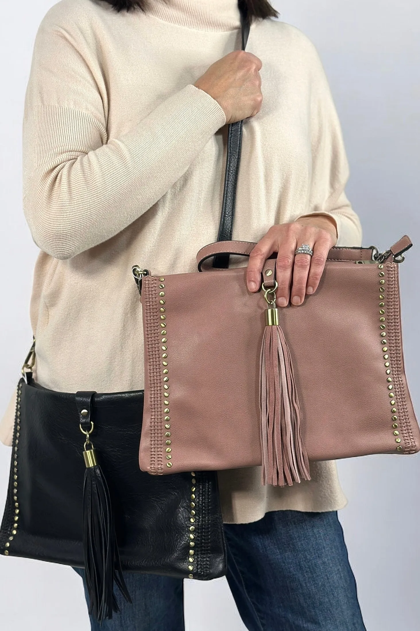 Marie Crossbody Grommet Detail