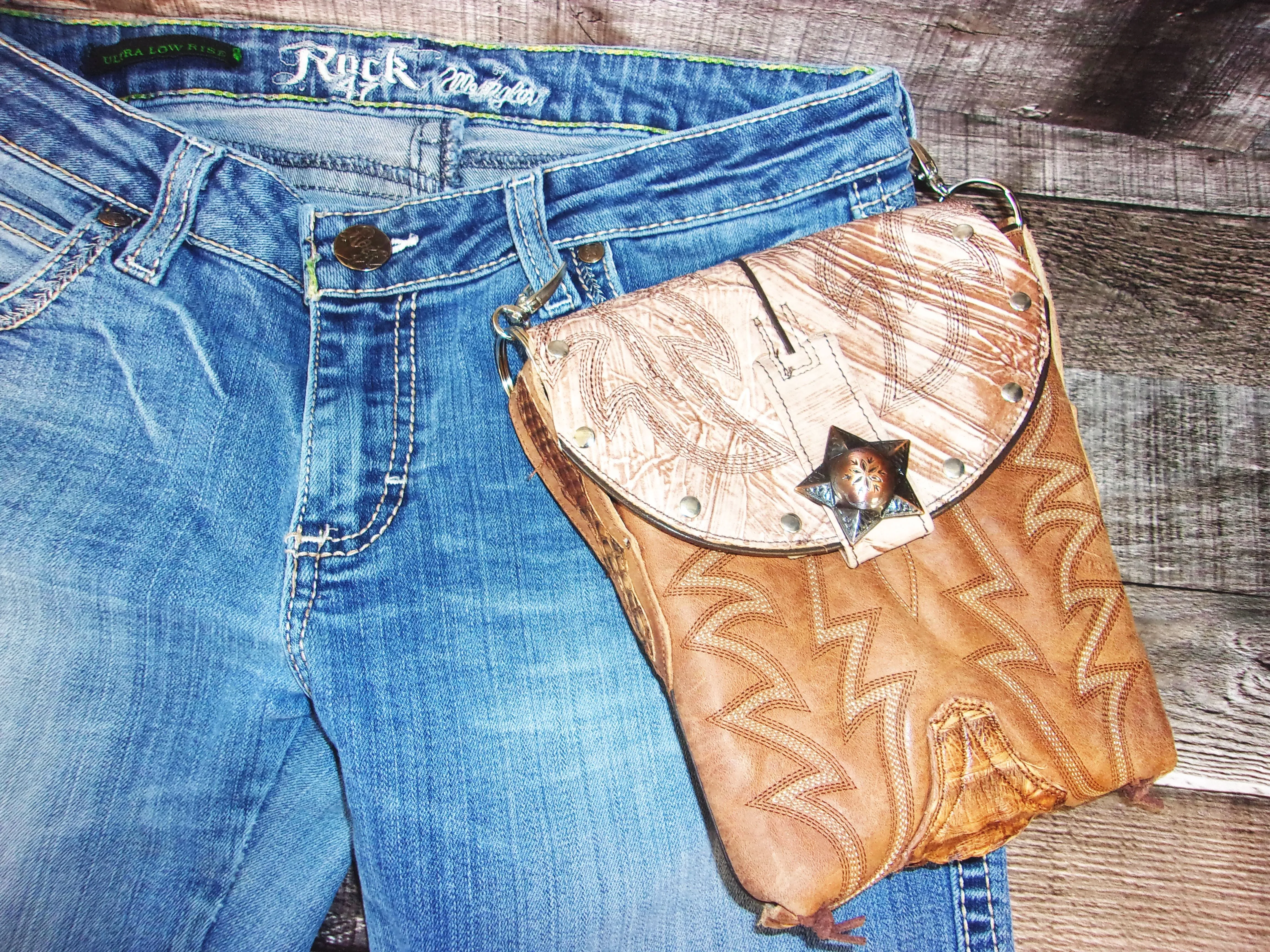 Mini Hipster Cowboy Boot Purse BB18