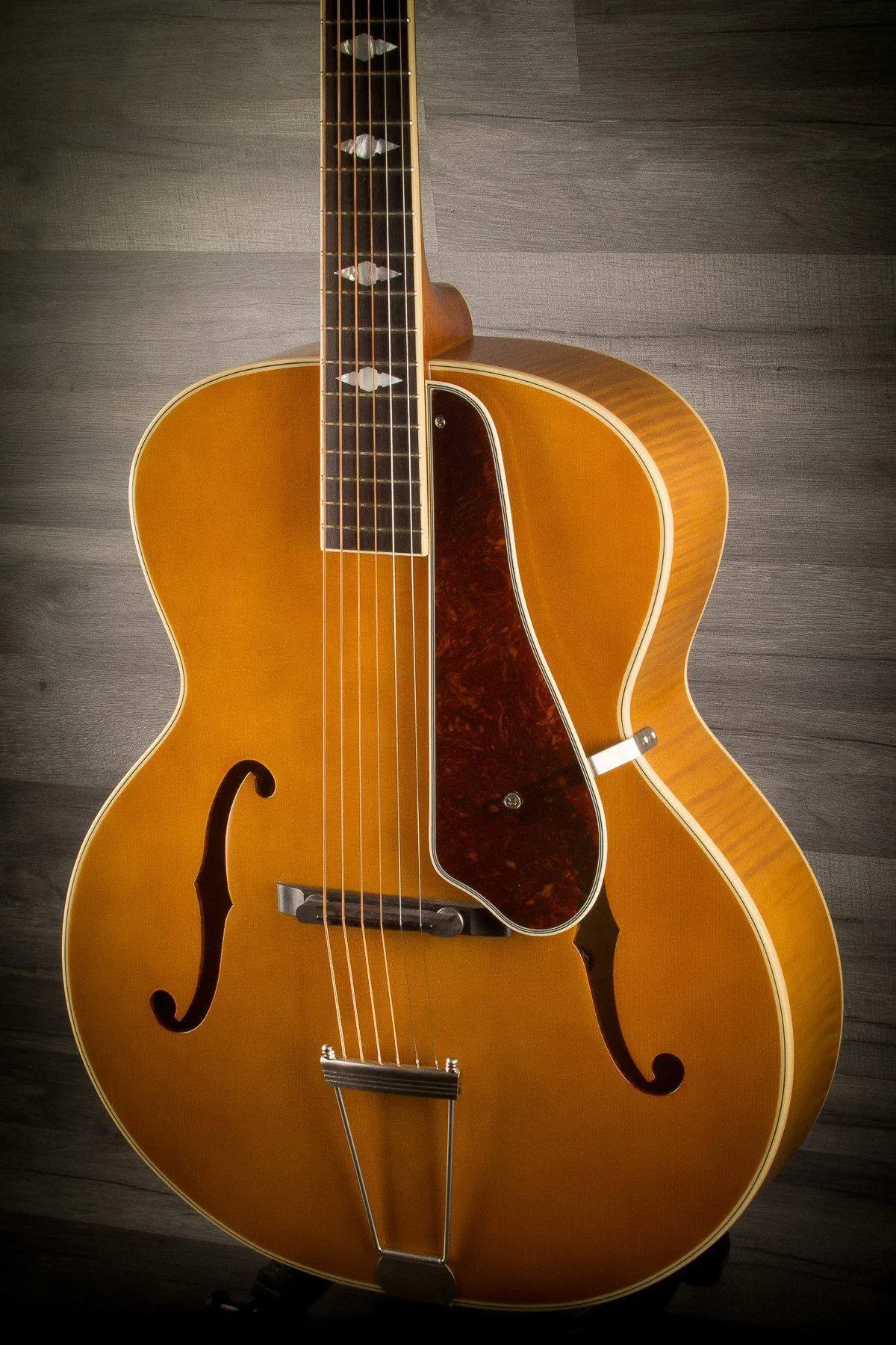 USED - Epiphone Masterbilt Deluxe in Vintage Natural