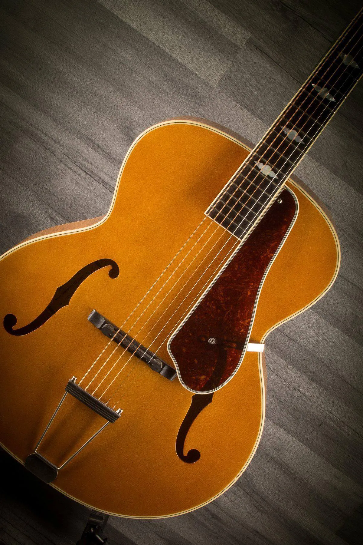 USED - Epiphone Masterbilt Deluxe in Vintage Natural