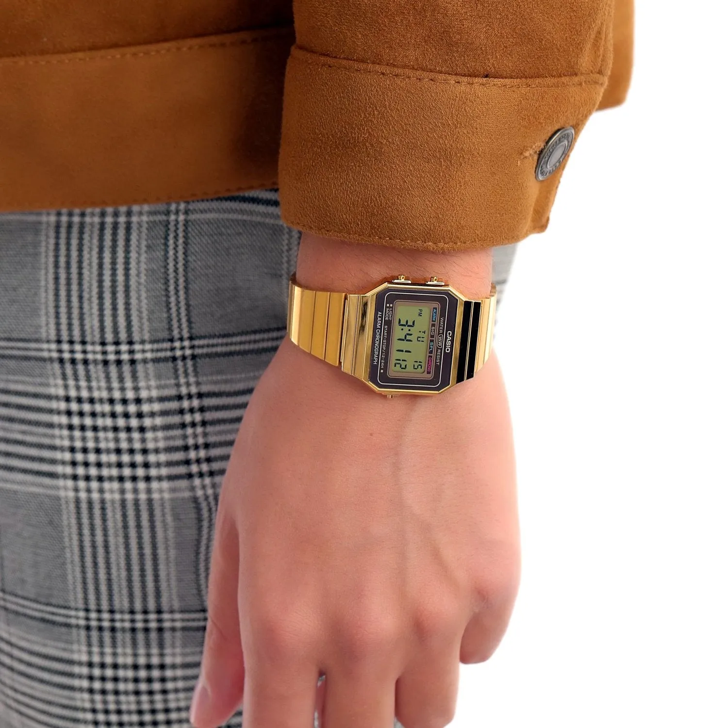 WW1940 Casio Vintage Super Slim Digital Golden Chain Watch A700WG-9ADF