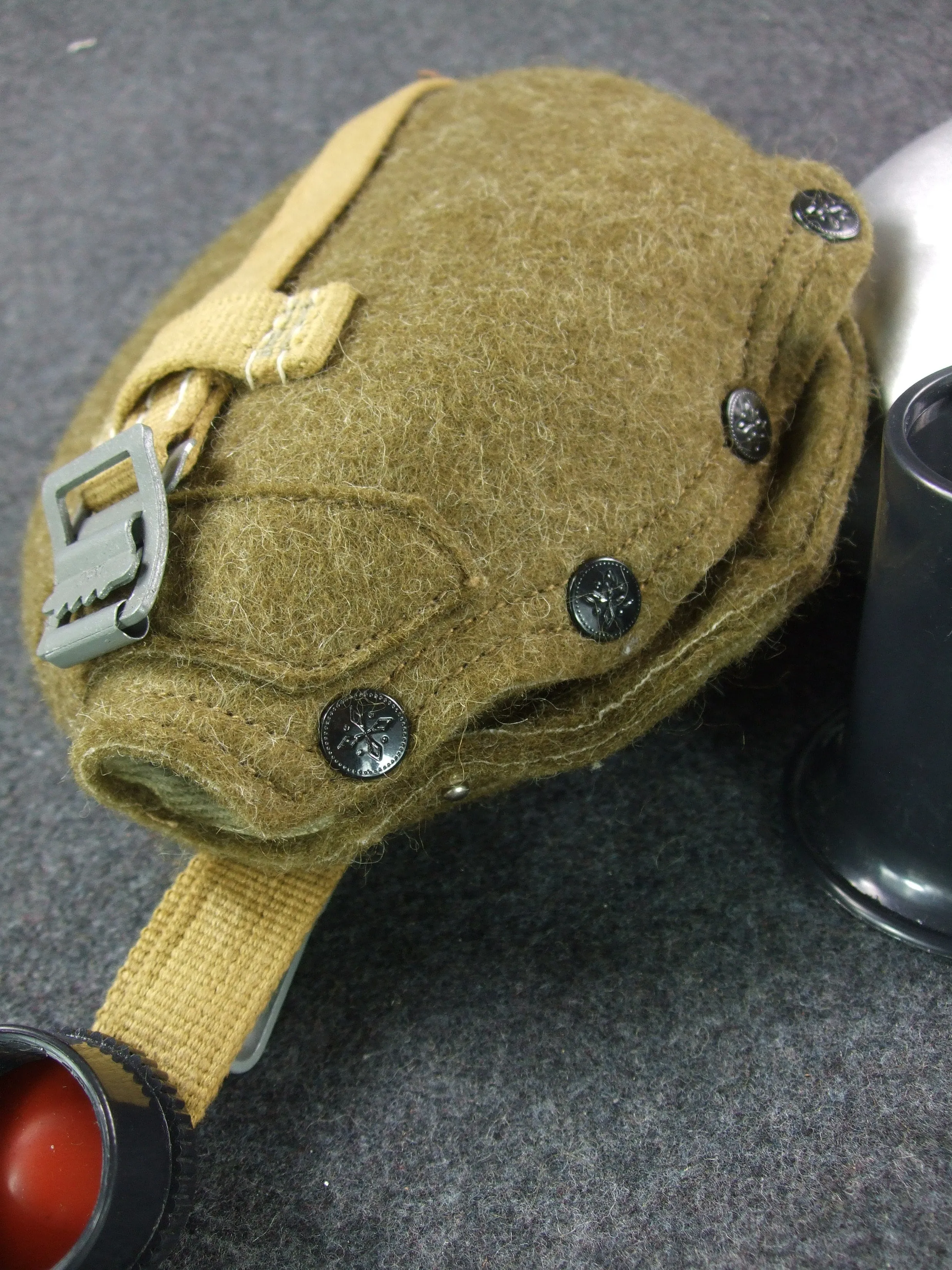 WWII German Afrikakorps Aluminum Canteen   Canvas Harness   Cup   Wool Felt Cover Set