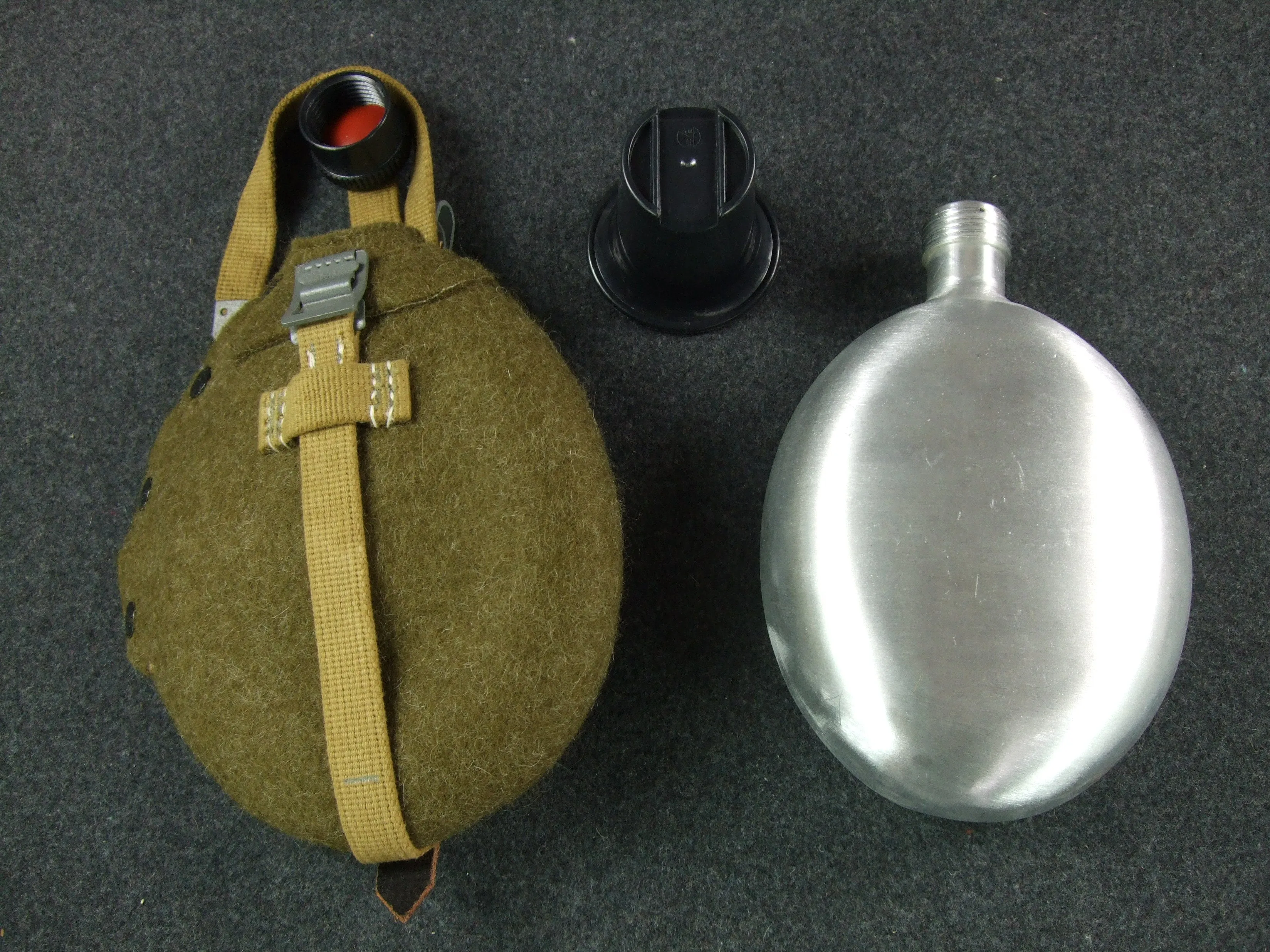 WWII German Afrikakorps Aluminum Canteen   Canvas Harness   Cup   Wool Felt Cover Set