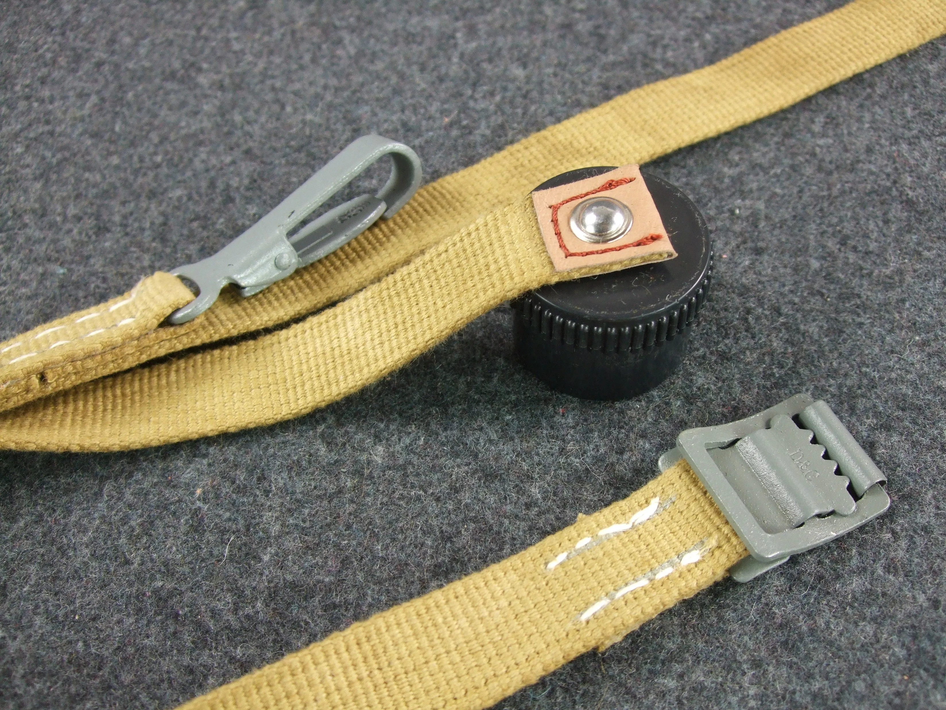 WWII German Afrikakorps Aluminum Canteen   Canvas Harness   Cup   Wool Felt Cover Set